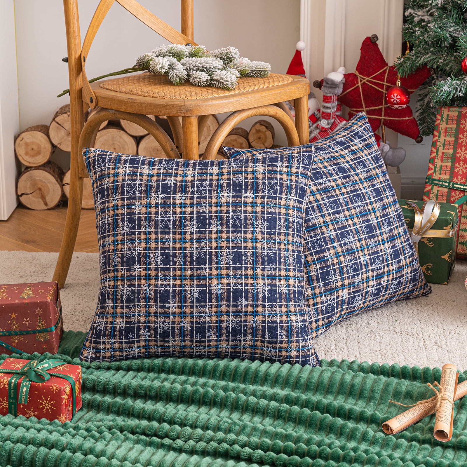 DONGPAI Pack Christmas Snowflake Plaid Pillow Cover, Scottish