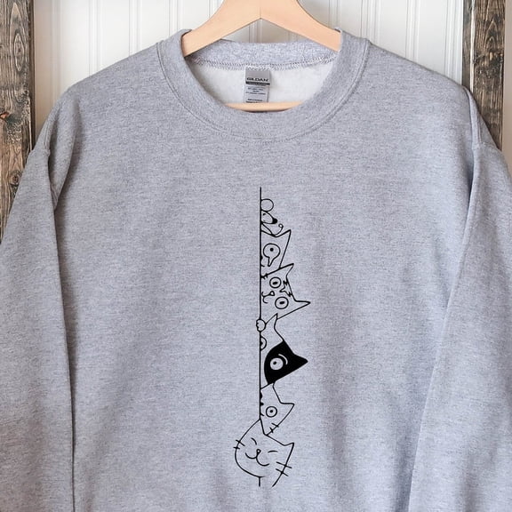 DOPASHIRT Cats And Mouse Shirt, Animal Lover Gift, Cat Lover Gift, Cat Mom Shirt, Funny Cat Shirt, Animal Shirt, Gift For Cat Mom Unisex S-5XL Hot Trending Shirt, Vintage Birthday Gift