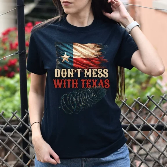 DOPASHIRT Don'T Mess With Texas Tshirt Border Truck Texas Black Unisex S-5XL Hot Trending Shirt, Vintage Birthday Gift