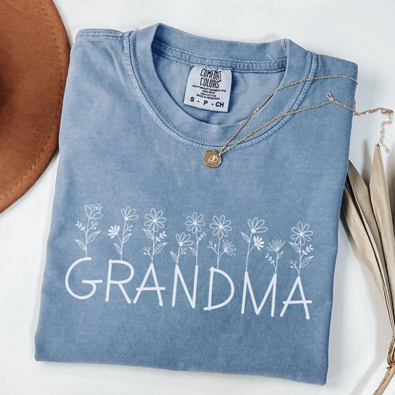 DOPASHIRT Grandma Shirt , Floral Grandma Shirt, Flower Grandma Tshirt, Pregnancy Reveal, New Grandma Gift, First Time Grandma Gift Unisex S-5XL Hot Trending Shirt, Vintage Birthday Gift