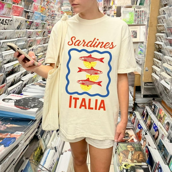 DOPASHIRT Retro Sardines Italia T- Shirt, Vintage Seafood Tee, Fisherman, Travel To Italy Apparel, Tinned Fish Club, Les Sardines, Summer Tee Unisex S-5XL Hot Trending Shirt
