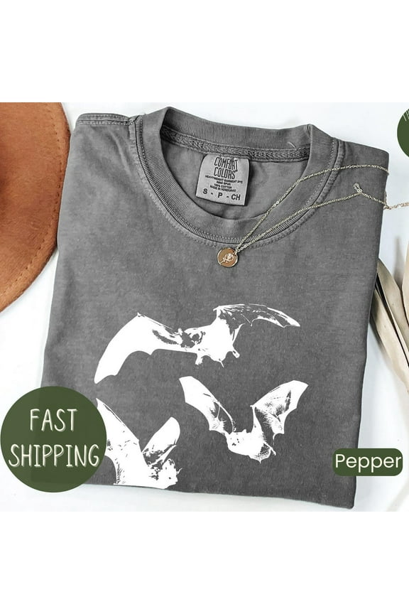 DOPASHIRT Three Bats Y2K T-Shirt, Vintage 90S Style Bat T-Shirt, Washed Retro Gothic Shirt, Grunge 2000S Shirt, Dark Art Horror Shirt Unisex S-5XL Hot Trending Shirt, Vintage Birthday Gift