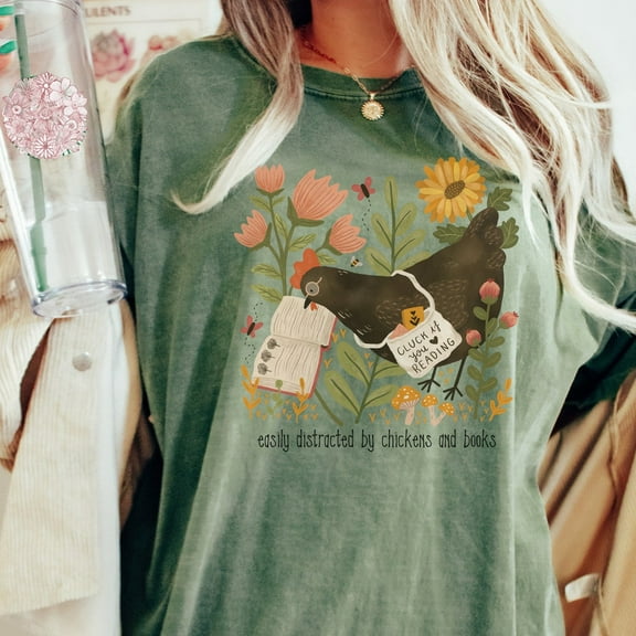 DOPASHIRT Vintage Chicken And Books Tshirt, Chicken Shirt, Bookish Shirt, Book Lovers Clothing, Librarian Gift, Bookish Gift For Her Unisex S-5XL Hot Trending Shirt, Vintage Birthday Gift
