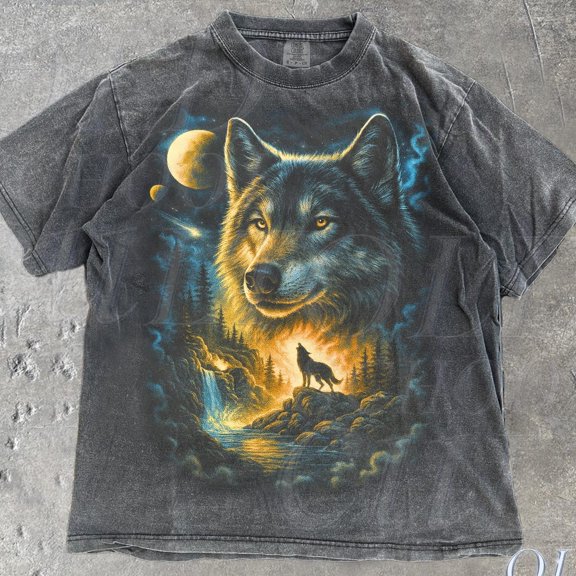 DOPASHIRT Wolf Vintage 90S Graphic Style Tshirt, Grunge Retro Howling Wolf Faded T-Shirt, Nature Galaxy Y2K Streetwear, 2000S Wolf Gift Unisex S-5XL Hot Trending Shirt, Vintage Birthday Gift