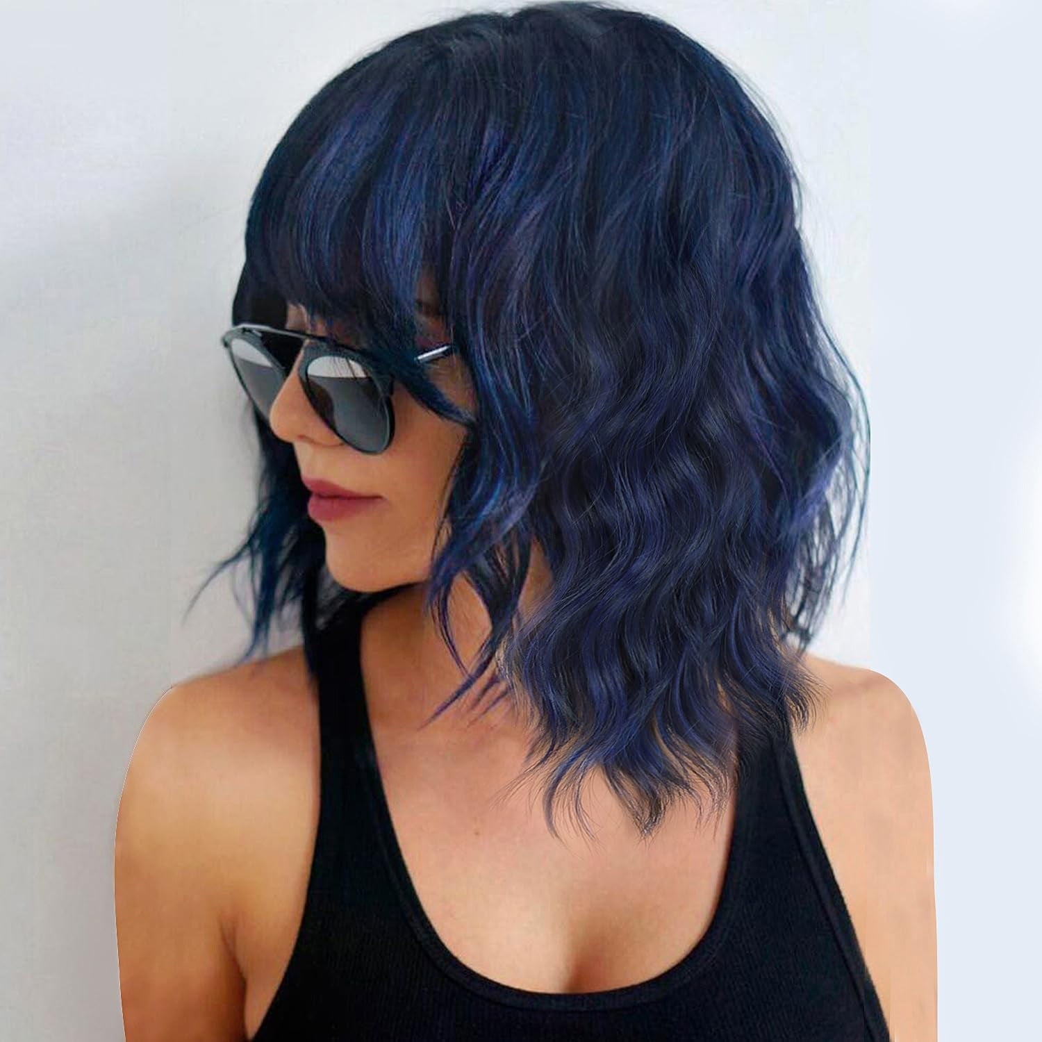 DOPI Short Wavy Wig with Bangs for Women Shoulder Length Bob Curly Women's Charming Synthetic Wigs with Natural Wavy Black To Brown Heat Resistant Hair for Daily Party Use