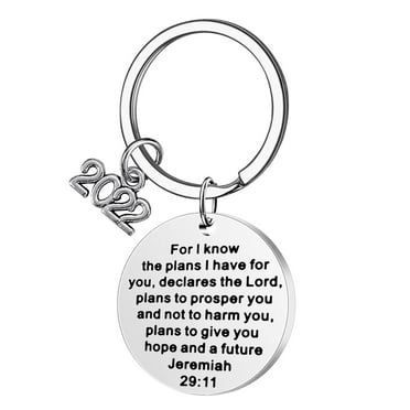 DQRPSEETB Keychains for Women 2024 Graduation Gifts Keychain Key Ring Gifts Class of 2024 for Her Him Senior High School Master Students College Grad Graduate Gifts