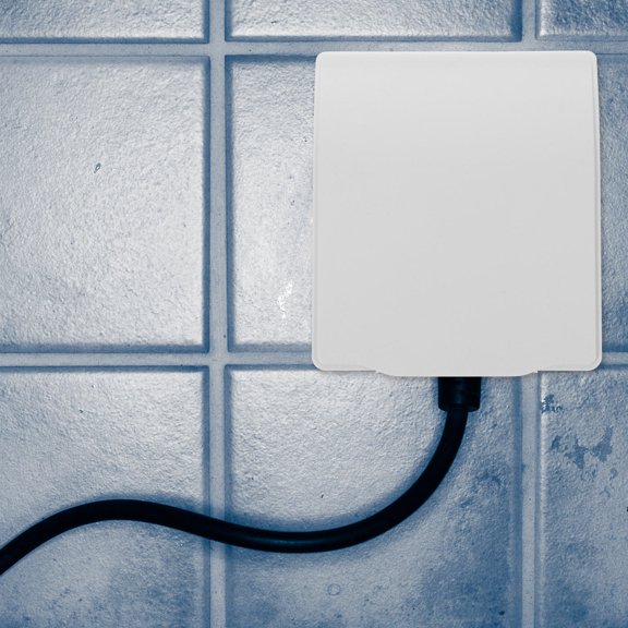 DRAFIDEEP 2Pcs White PVC Waterproof Socket Covers for Outlet Protection in Restaurants and Schools
