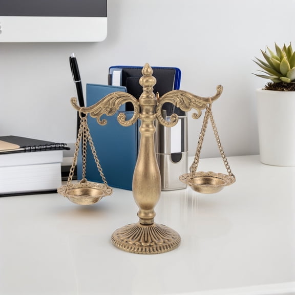OUNONA Metallic Golden Justice Scale Desk Ornament Vintage Iron Sculpture for Lawyer Office