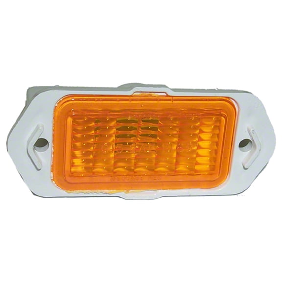 DRIVER OR PASSENGER SIDE AMBER MARKER LIGHT ASSEMBLY; 2 REQUIRED