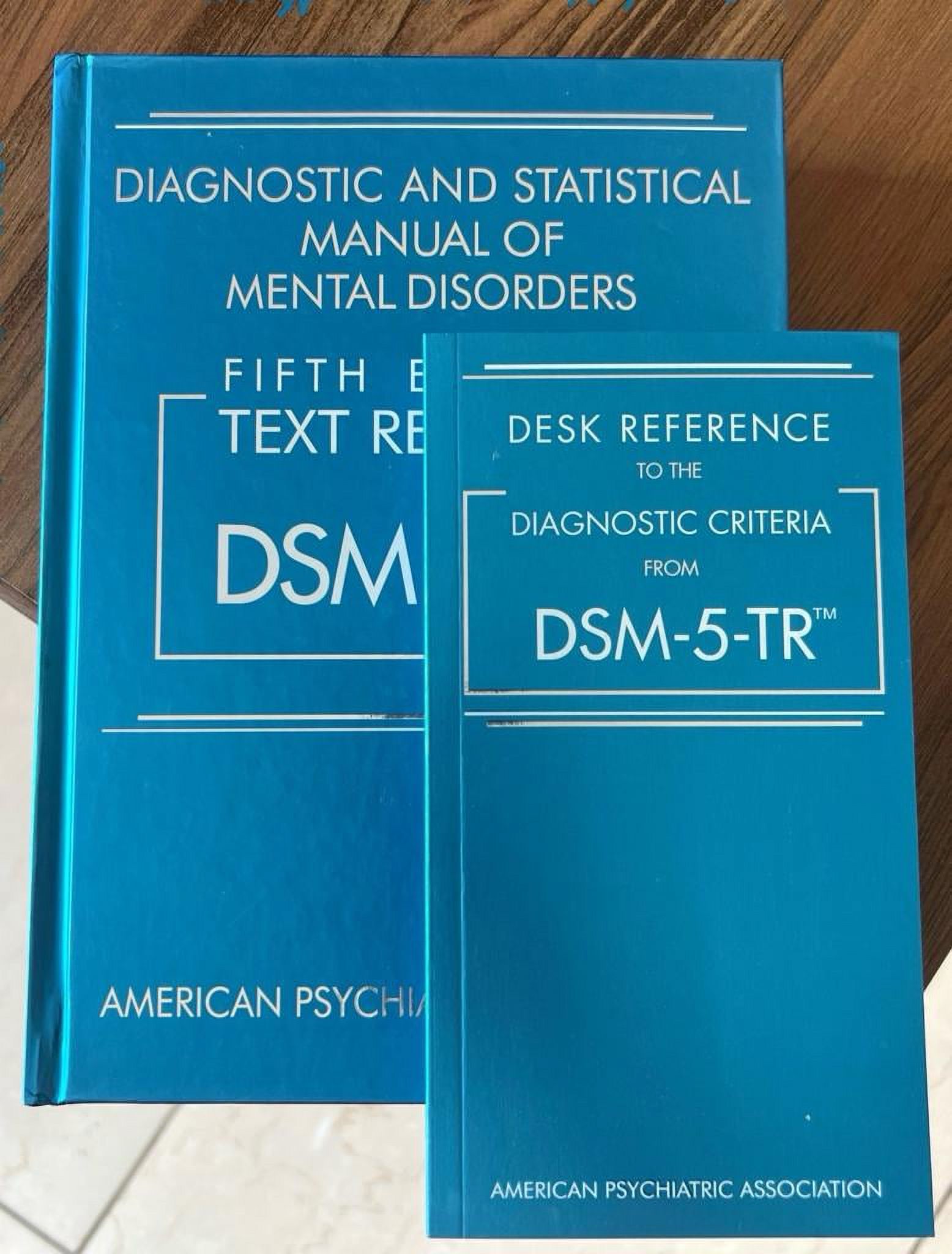 DSM 5 tr Diagnostic and Statistical Manual of Mental Disorders HARDCOVER and DSM 5 tr Desk Reference Combo Pack - image 1 of 1