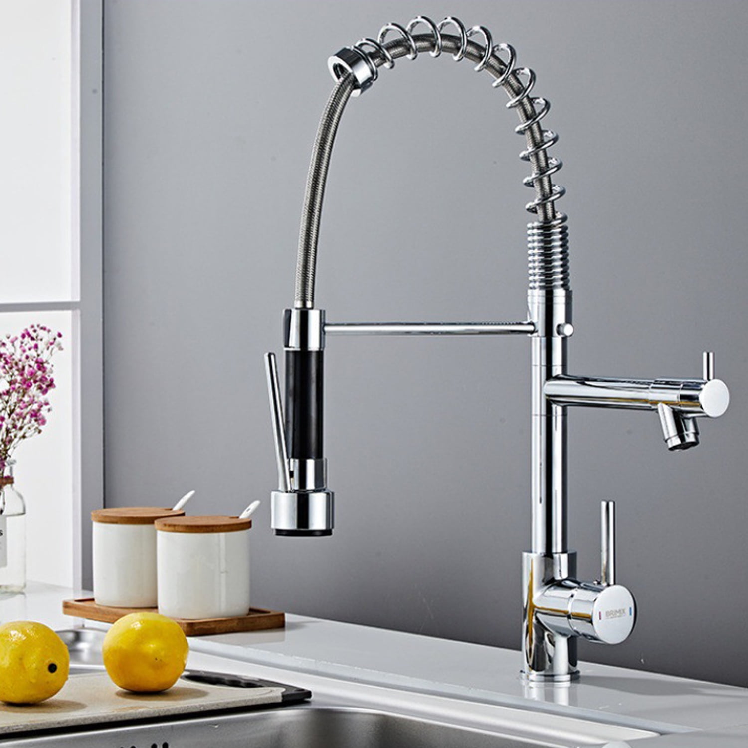 DTIG Kitchen Faucet, With Pull-out Sprayer, Made of Brushed Nickel, Suitable for Single-hole or Three-hole Sinks, Three-function Kitchen Faucet, With Deck Plate and Water Pipes, Silver