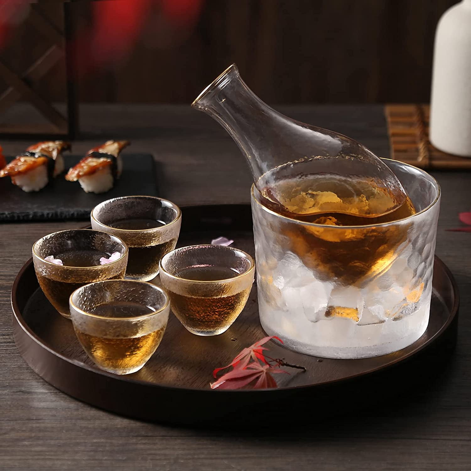 DUJUST Japanese Sake Set for 4, Glass Hammer Pattern in Golden Trim, 1 ...