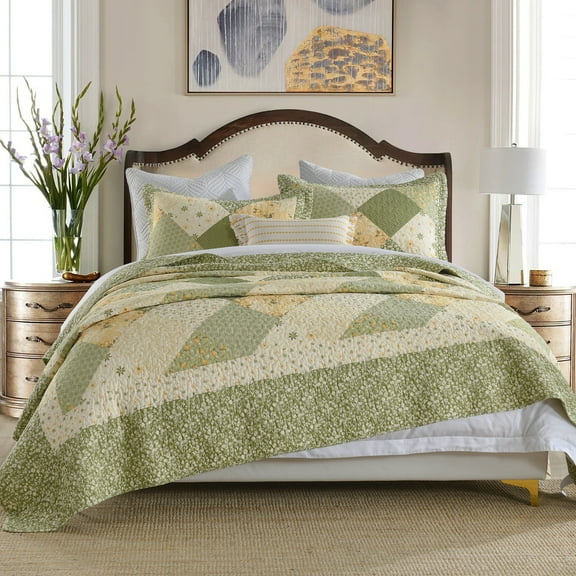 DUOHONG Floral Bedspreads King Size 120"W x 120"L - 100% Cotton Reversible Oversized King Quilt with 2 Pillow Shams, Farmhouse Lightweight Bedspread Bedding Set, Green/Cream White
