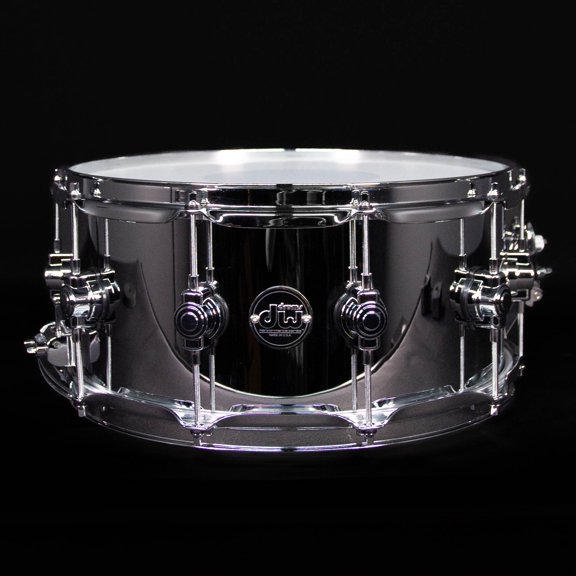 DW 14" x 6.5" Performance Series Chrome over Steel Snare Drum