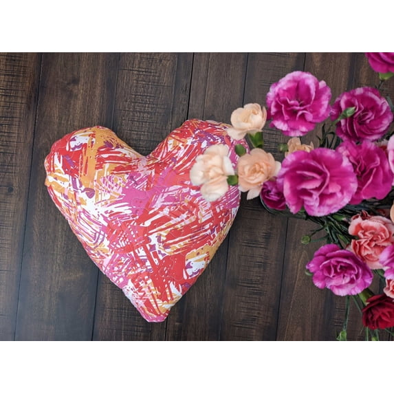 DaDa Bedding Hand-Made Sewn Marble Painted Heart Shaped Reversible Colorful Throw Pillow - 16” x 14”