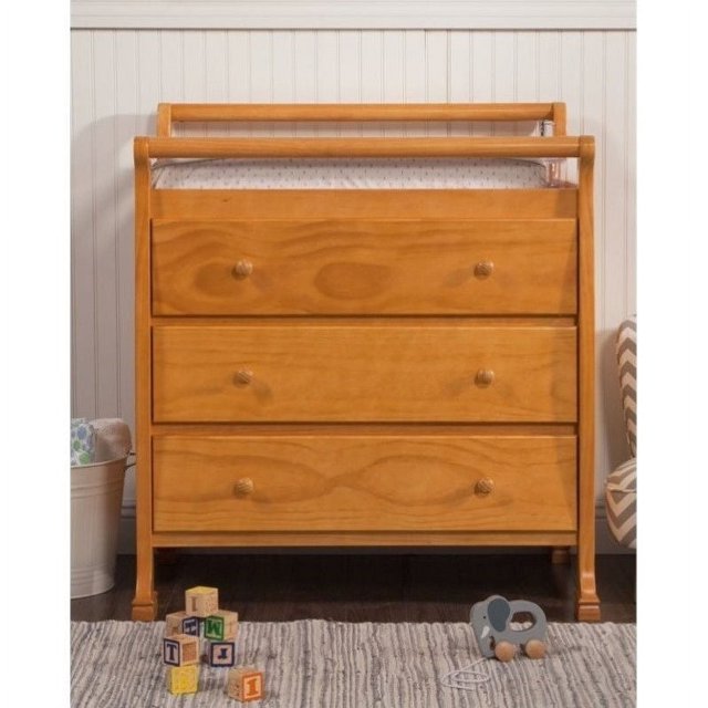 DaVinci Kalani Pine Wood 3Drawer Changing Table in Honey Oak