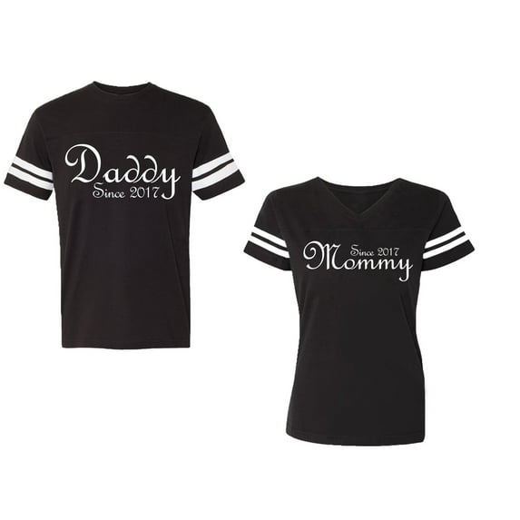 Daddy Mommy Since 2017 Unisex Couple Matching Cotton Jersey style T-Shirt Contrasting stripes on sleeves (Men Black / Women Black) (Men S / Women S)