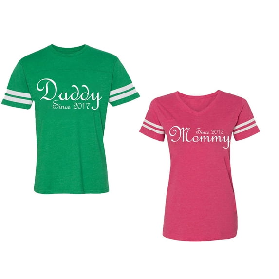 Daddy Mommy Since 2017 Unisex Couple Matching Cotton Jersey style T-Shirt Contrasting stripes on sleeves (Men Green / Women Pink) (Men S / Women XXL)