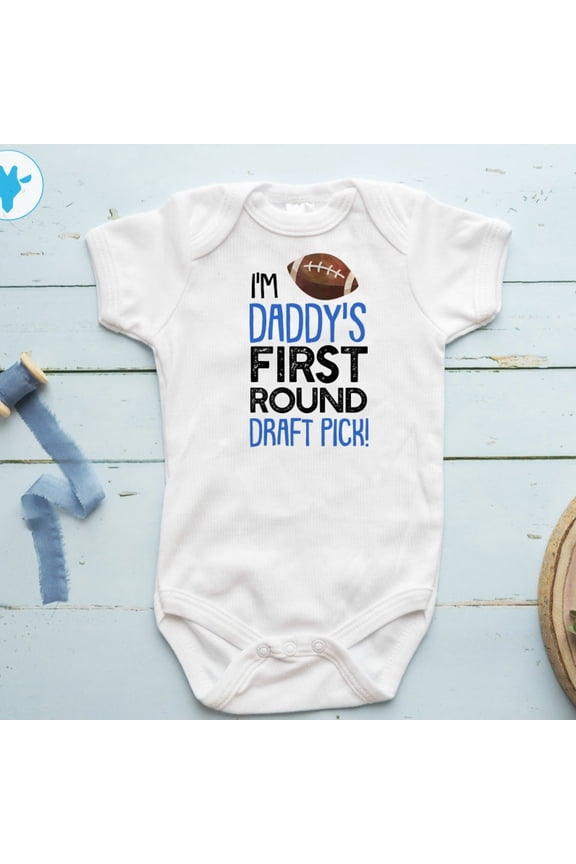 I'M Daddy'S First Round Pick Bodysuit, Football Baby Boy Clothes, Cute Baby Boy Gift, Football Baby Shower Gift, New Dad Gift Cute Baby Onesie, BABY BODYSUIT LAT 4424