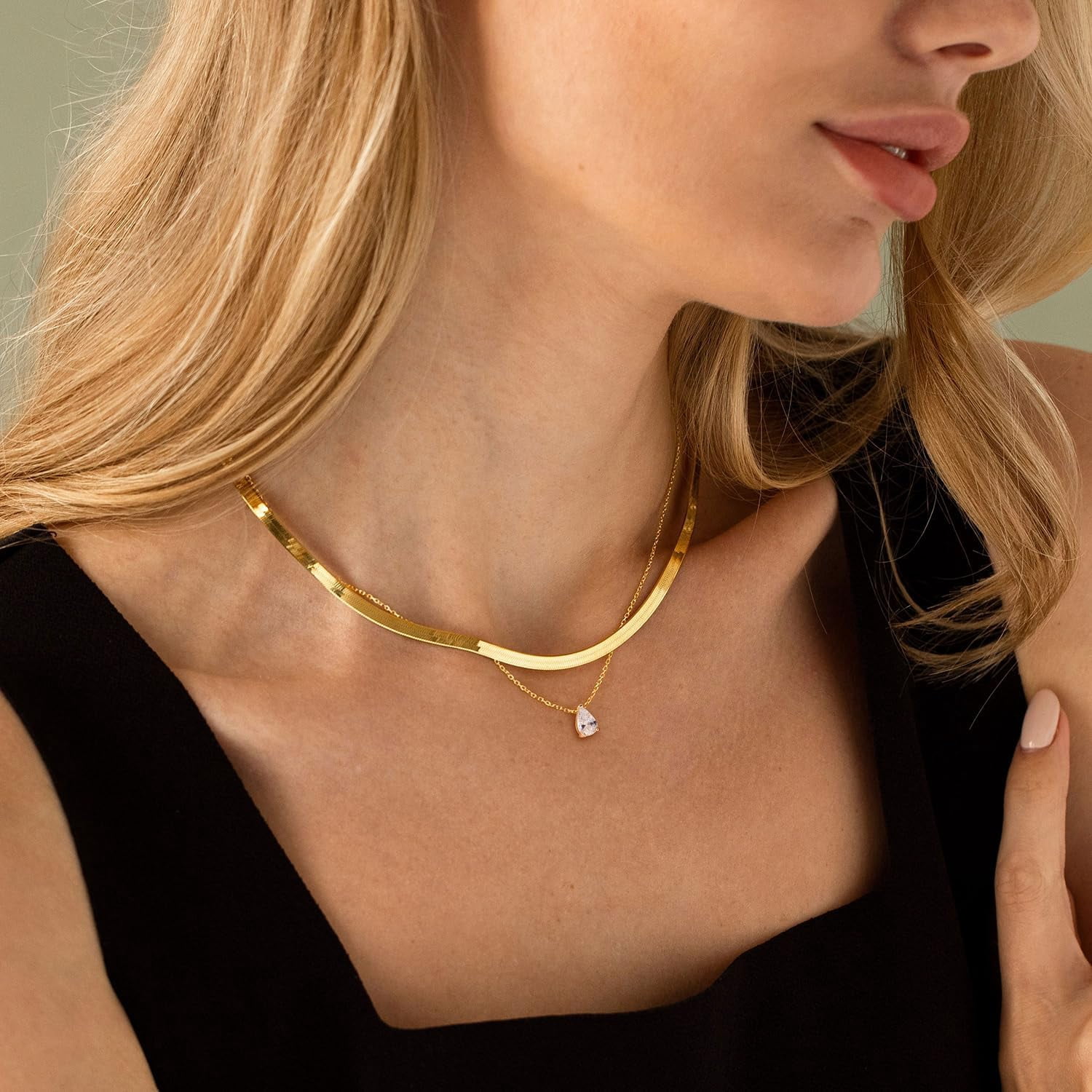 Melanie Dainty Flower Necklace Gold Cz Pendant