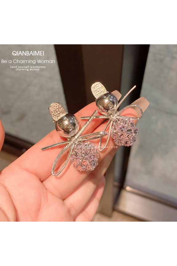 "Dainty Sparkling Duckbill Clip - New Luxury Hair Accessory for Bangs & Flyaways"