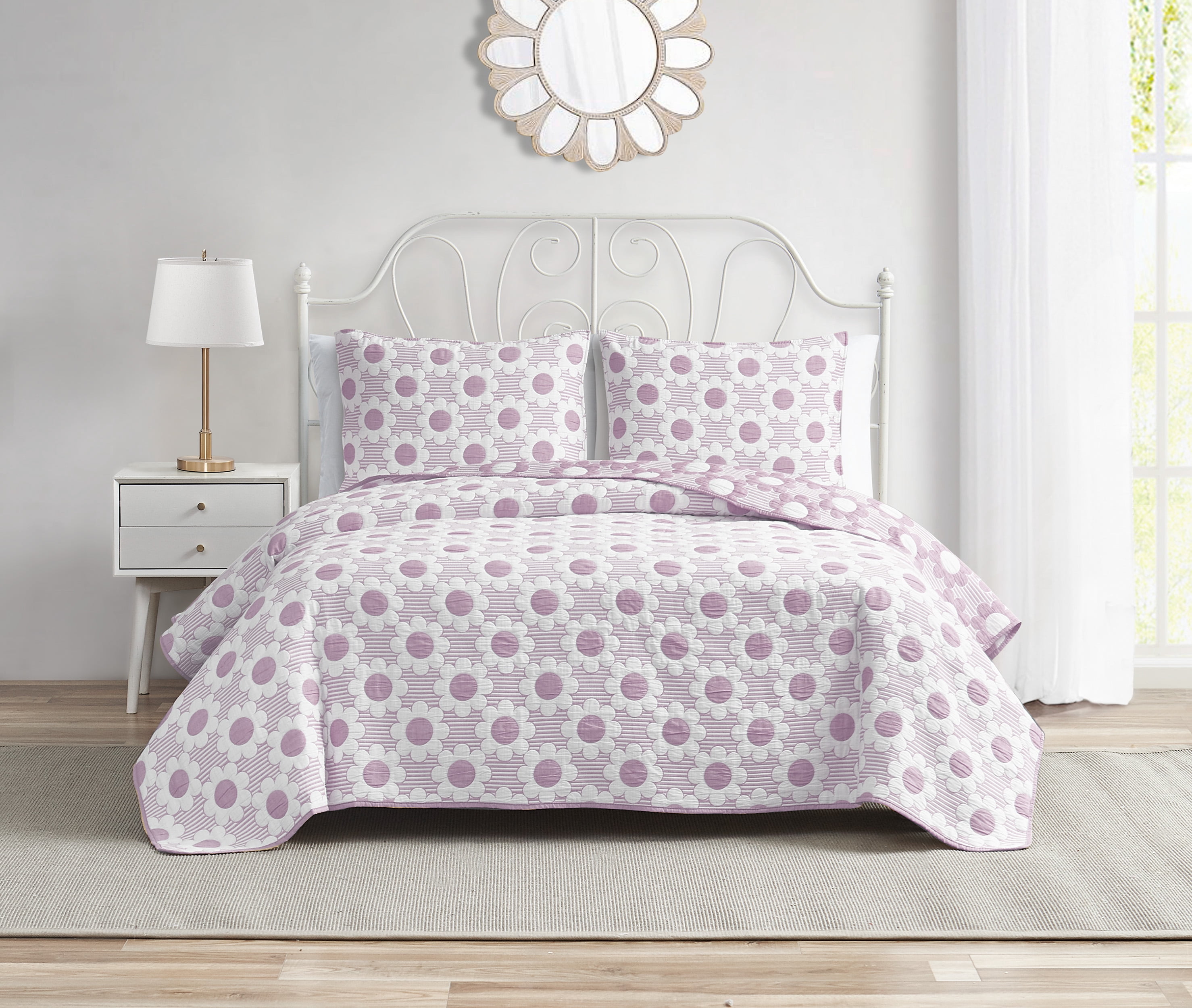 Daisy Flower Lilac 3-Piece Soft Matelasse Jacquard Cotton Blend Quilt Set - Full/Queen