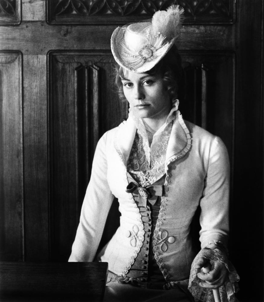 Daisy Miller Canvas Art - (16 x 20)