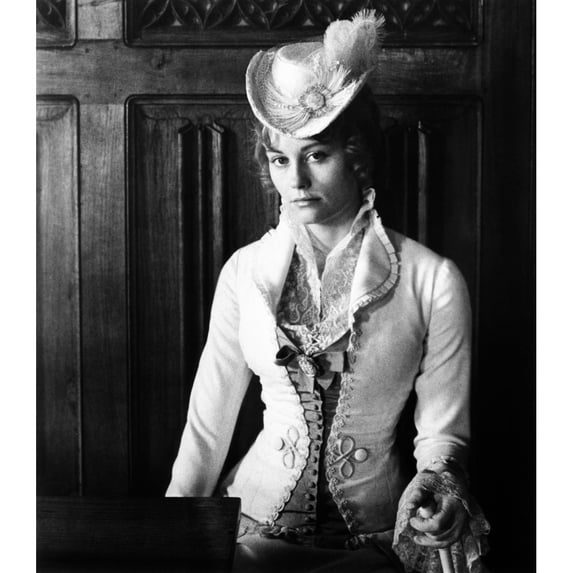 Daisy Miller Cybill Shepherd 1974 Photo Print (16 x 20)