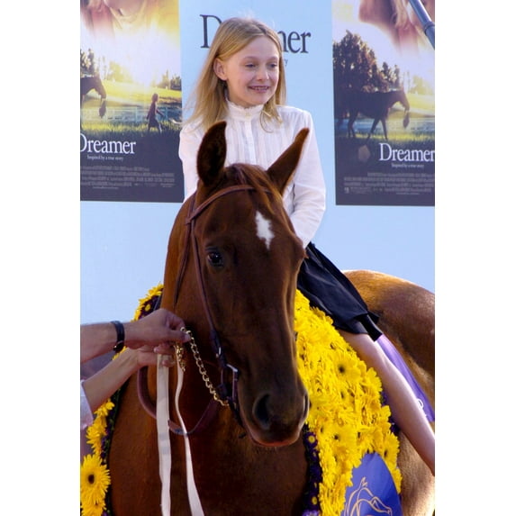 Dakota Fanning At Arrivals For Premiere Of Dreamer, Mann Village Theatre, Westwood, Ca, October 09, 2005. Photo By David LongendykeEverett Collection Celebrity (8 x 10)