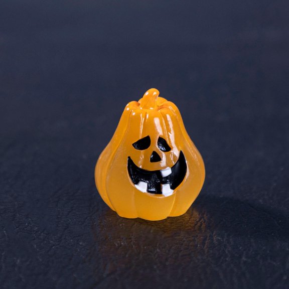 Dalang Glow Pumpkin Halloween Miniature Figurine, Resin Tabletop Decor with Dark Gothic Design for Shelf Display Party Scene