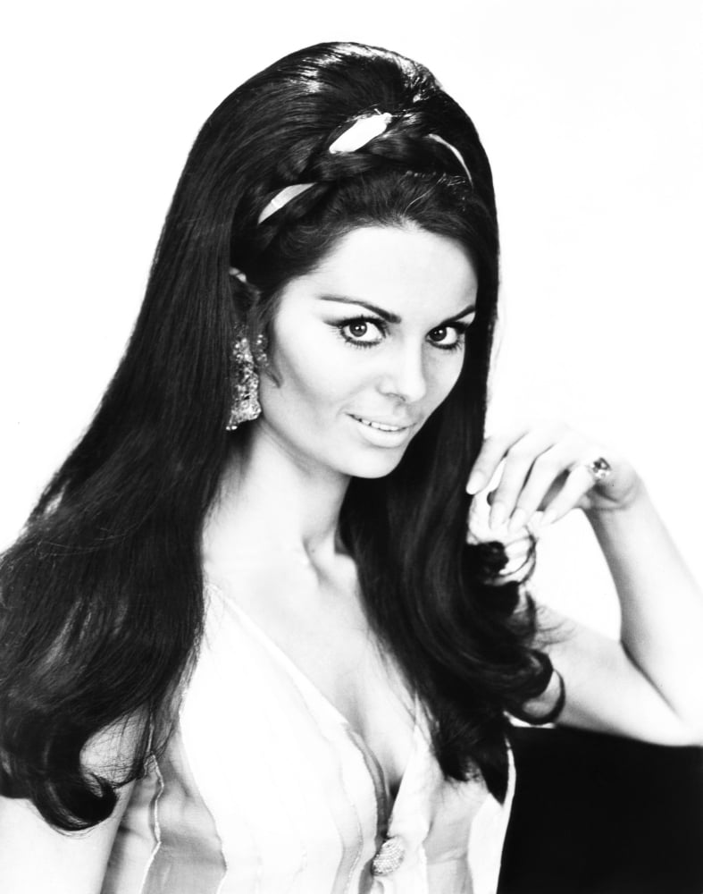Daliah Lavi Canvas Art - (16 x 20)
