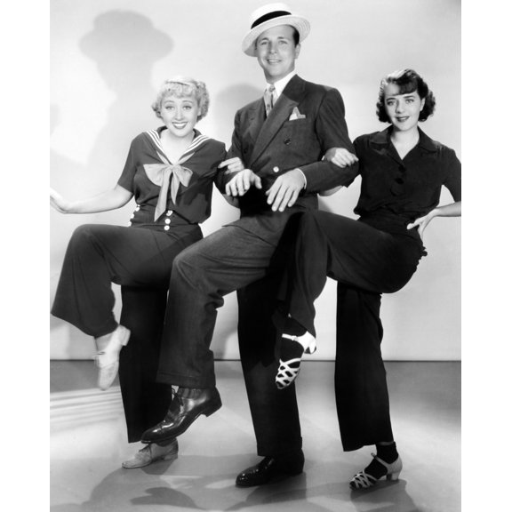 Dames Joan Blondell Dick Powell Ruby Keeler 1934 Photo Print (16 x 20)