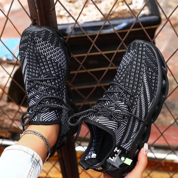 Damyuan Women's Sports Shoes Breathable Soft Fashionable Casual Running Shoes