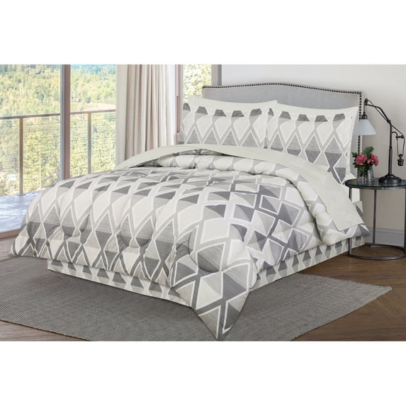 Dan River 8 Piece Reversible Bed in a bag comforter set