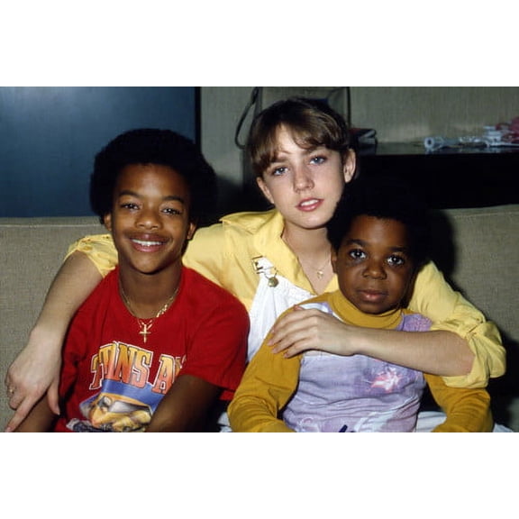 Dana Plato Todd Bridges Gary Coleman Diff'Rent Strokes Candid Cast 24x36 Poster