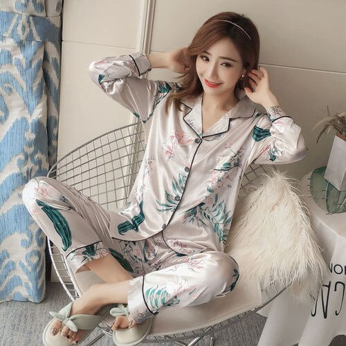 DanceeMangoo Hot Sale Long Sleeve Silk Pajamas Soft Women Autumn Winter  Home Girl Sleepwear Pyjamas 3XL 4XL 5XL 85kg Nightwear Set