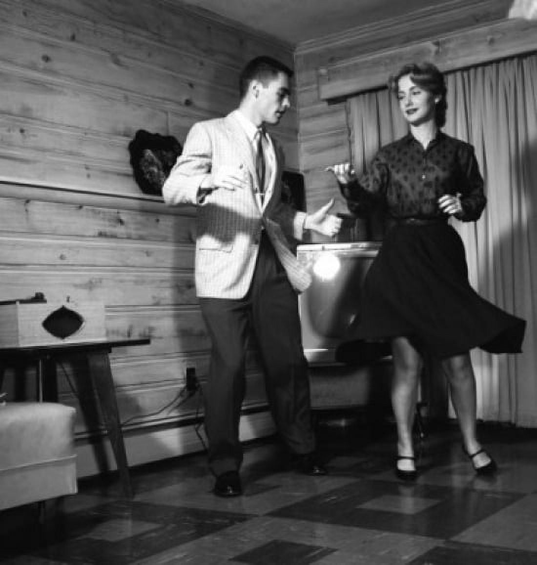 Dancing couple Canvas Art - (24 x 36)
