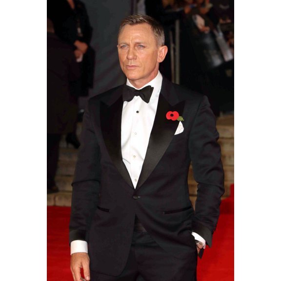 Daniel Craig Poster 24inx36in Unframed, Age: Adults, Rectangle Poster Time
