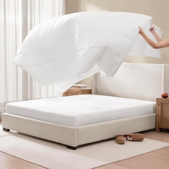 Danielle Comforter Duvet Insert Cooling Lightweight Down Alternative Hypoallergenic Washable Quilted Fluffy Comforter Blanket Corner Tabs for Duvet Cover, King/California King, Bright White