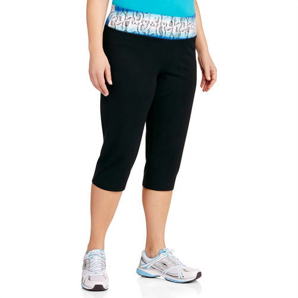 Danskin Now Yoga Capri 