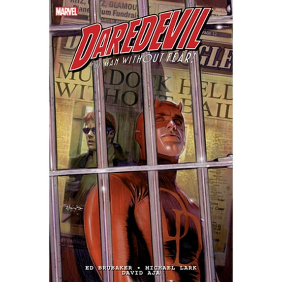 Pre-Owned Daredevil by Ed Brubaker & Michael Lark Ultimate Collection Book 1 (Paperback) 0785163344 9780785163343