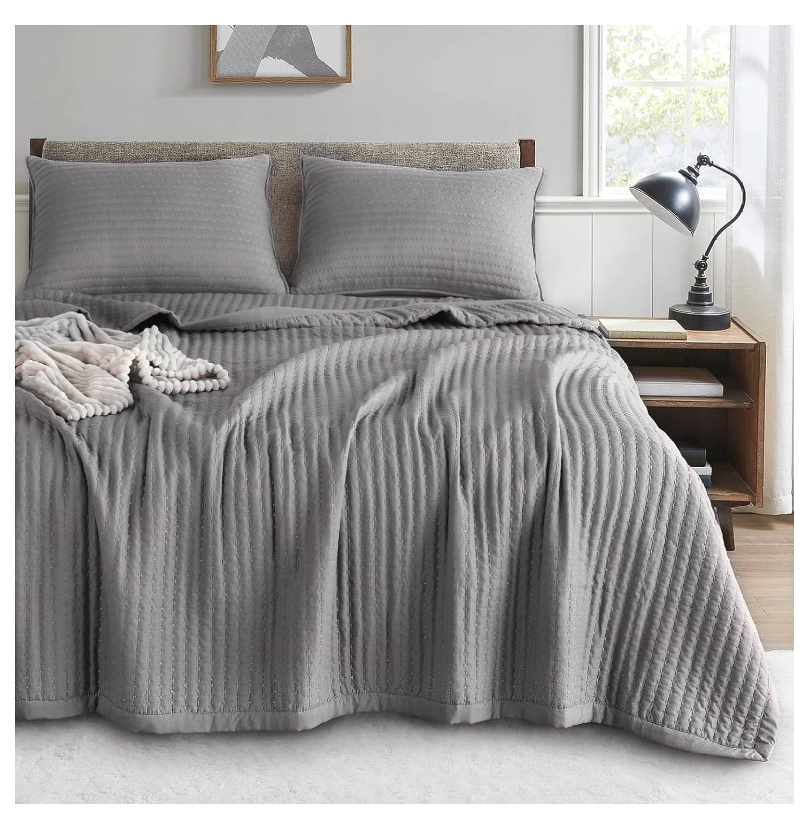 Dark Grey Oversized Queen Size Quilt Bedding Sets with PillowShams