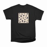Dark blue oak leaves pattern on beige background T-Shirt Tee Gift For ...