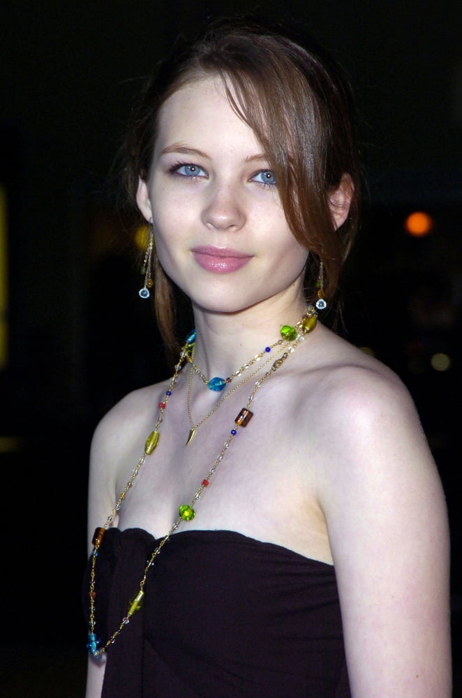 Daveigh Chase At Arrivals For Just Friends Premiere, Mann'S Village ...