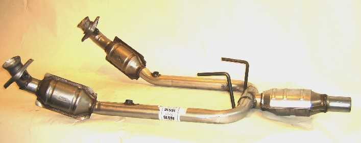 Davico Mfg 16516 Direct-Fit Catalytic Converter