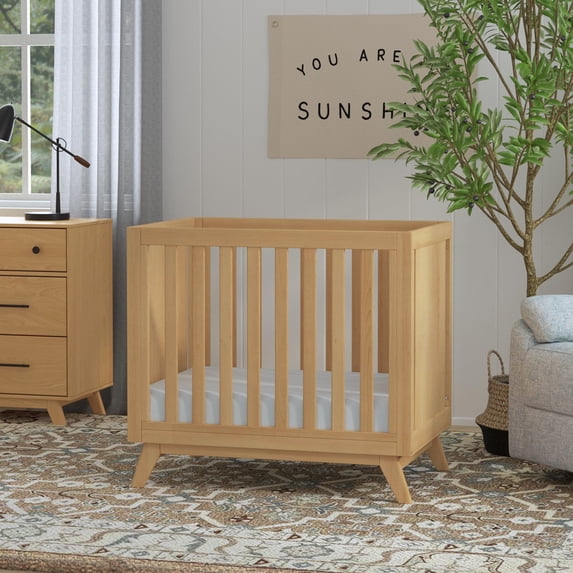 Davinci Otto 3-in-1 Convertible Mini Crib with 4" Mattress