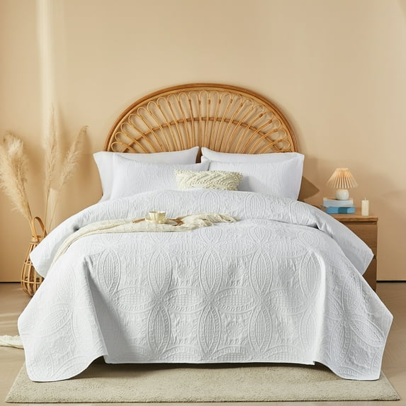 Davulos 2 Pieces Twin Quilt Bedding Set Lightweight Soft Bedspread Coverlet Modern Coin Pattern Bed Sets for All Seasons,White(1 Quilt, 1 Shams)