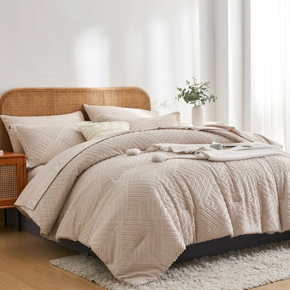 Davulos 7 Pieces Bed in a Bag Queen Boho Beige Bedding Comforter Sets All Seasons, Geometric Tufted Bed Set with Comforter, Sheets, Pillowcases & Sham