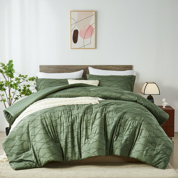 Davulos King Comforter Set - Dark Green Comforter, Boho Tufted Shabby Chic Bedding, 3 Pieces Vintage Farmhouse Bed Set for All Seasons, Fluffy Soft Bedding with 2 Pillow Shams