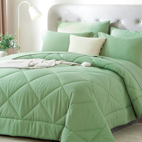 Davulos Queen Comforter Set 7 Pieces,Green Bed in a Bag for Bedroom All Season Bedding Sets with 1 Comforter,2 Pillow Shams,2 Pillowcases,1 Flat Sheet,1 Fitted Sheet